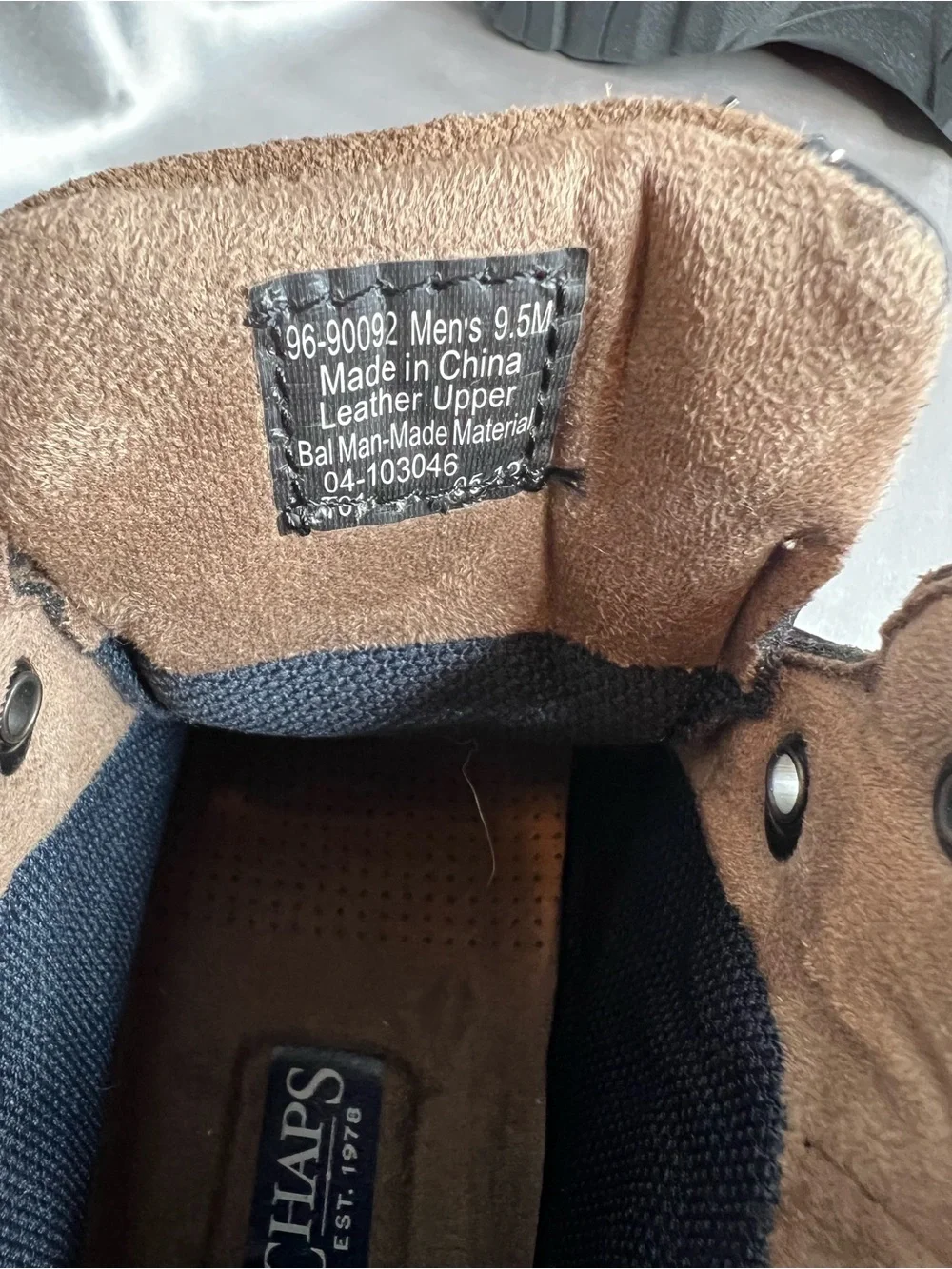 Chaps Men's Brown Genuine Leather Upper Lace-Up Work Boots NWT Lug Sole Size 9.5